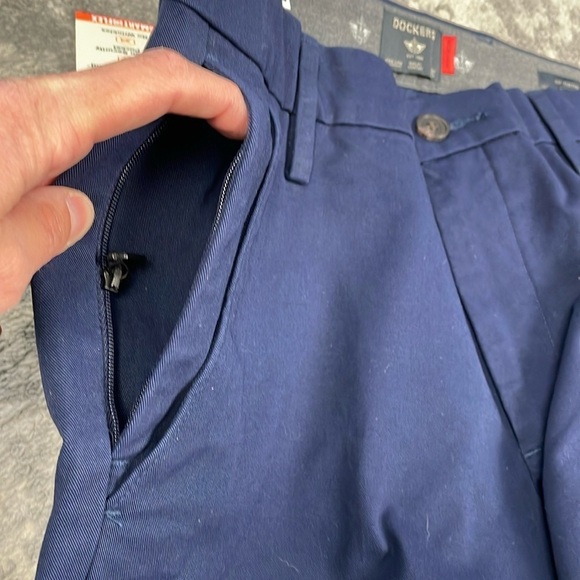 NWT Dockers Slim Fit Flexible Waistband Workday Khaki Pants Blue Office 31 x 30 - Picture 14 of 16